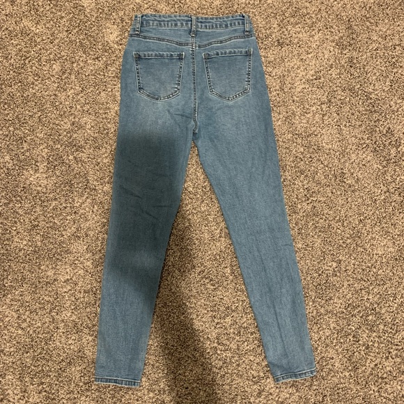 F21 Essential High-Rise Skinny Jeans - Picture 4 of 6